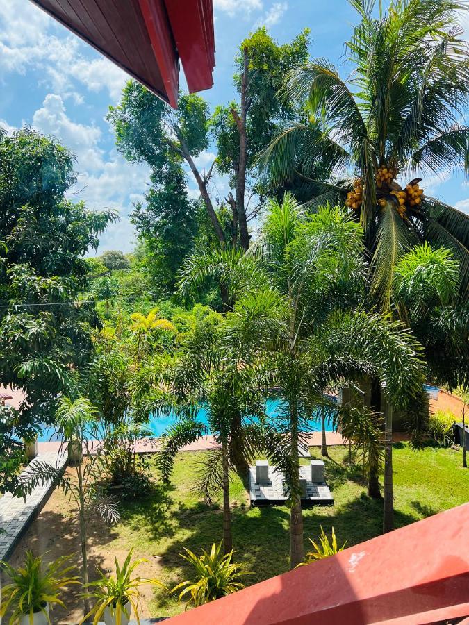 White Land City Hotel Dambulla Exteriér fotografie