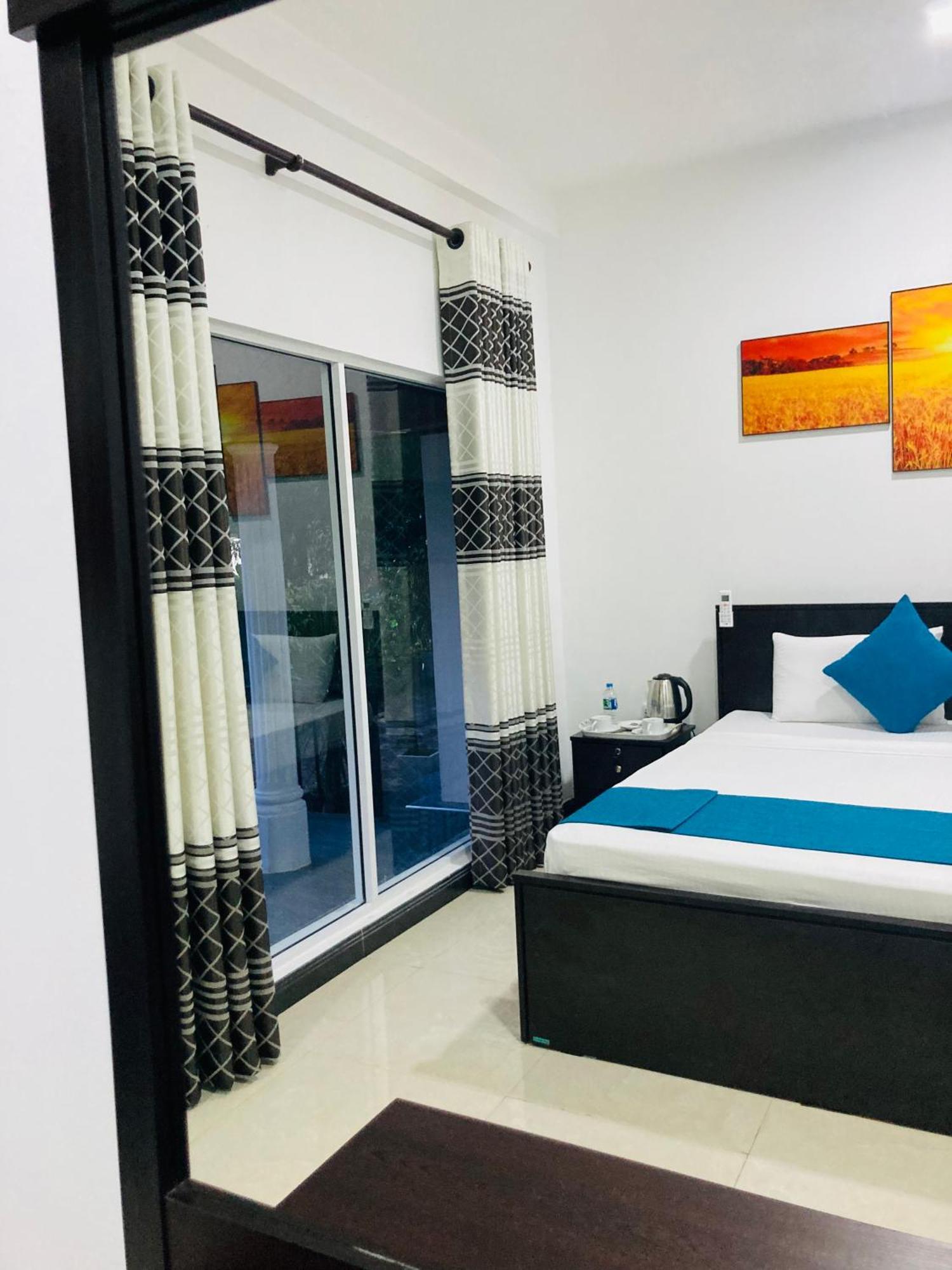 White Land City Hotel Dambulla Exteriér fotografie