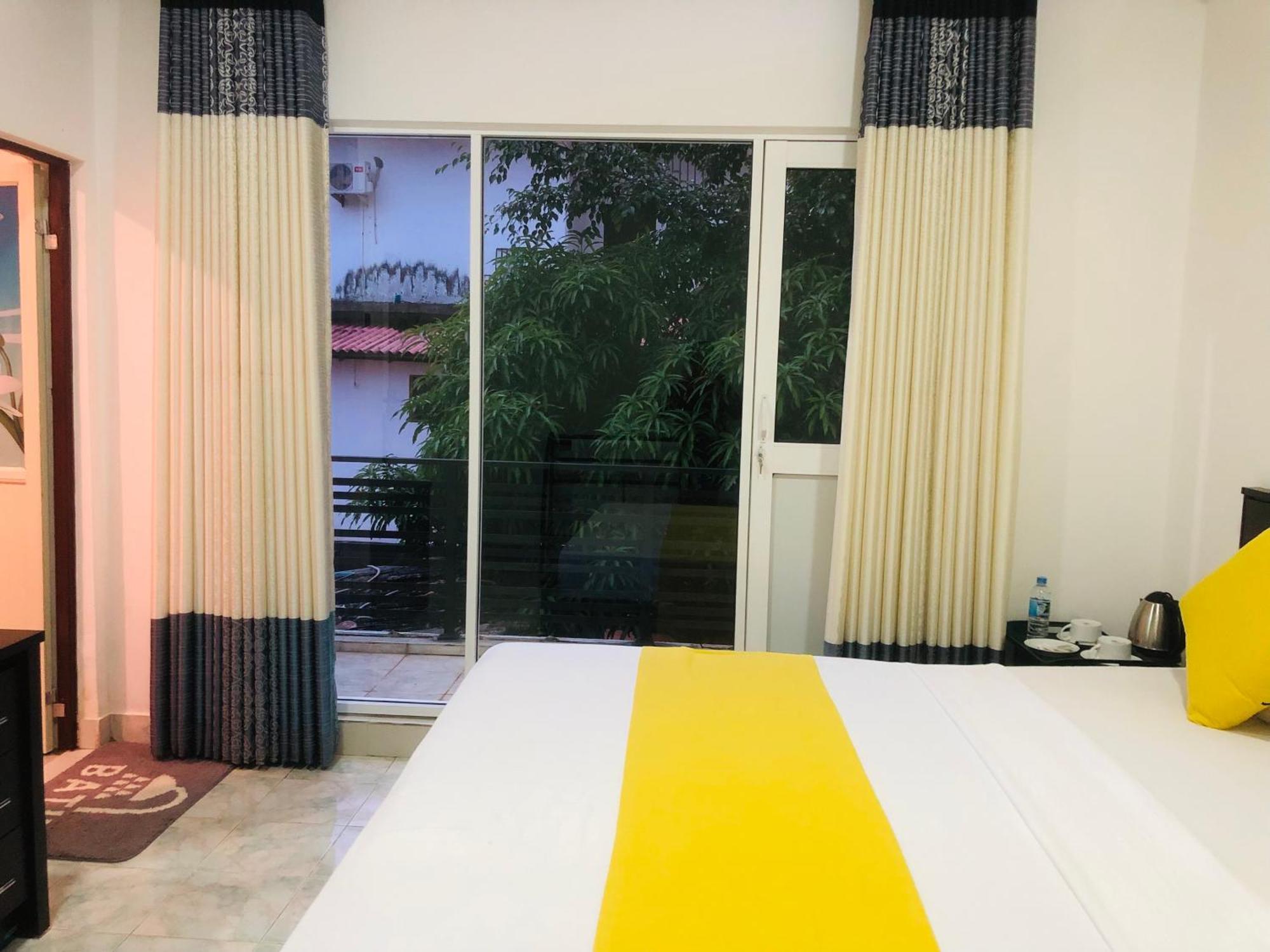 White Land City Hotel Dambulla Exteriér fotografie